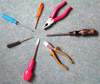 Tools insulated with a variety of materials. insulated-tools.jpg